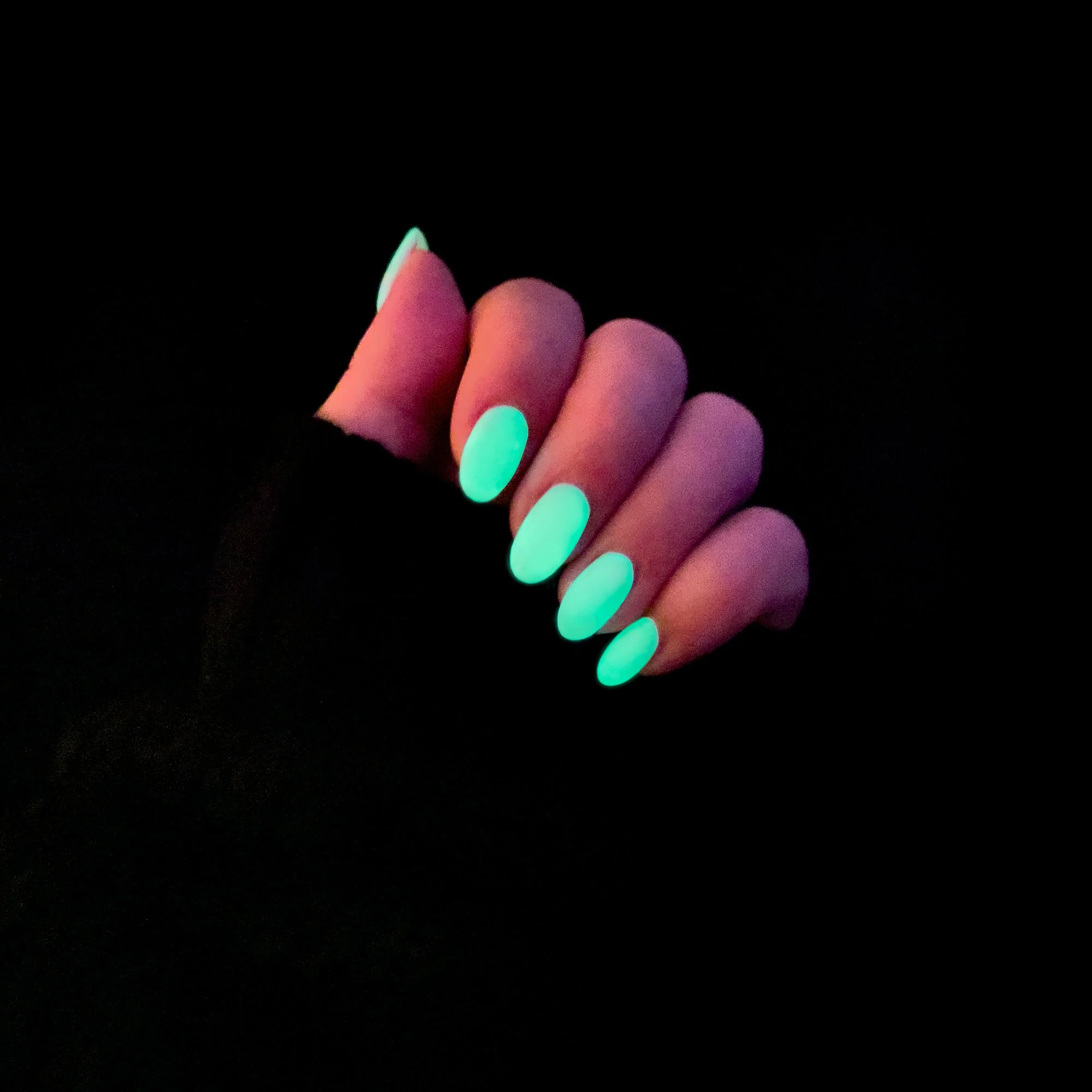 Glow in the Dark Top Coat - Image 3