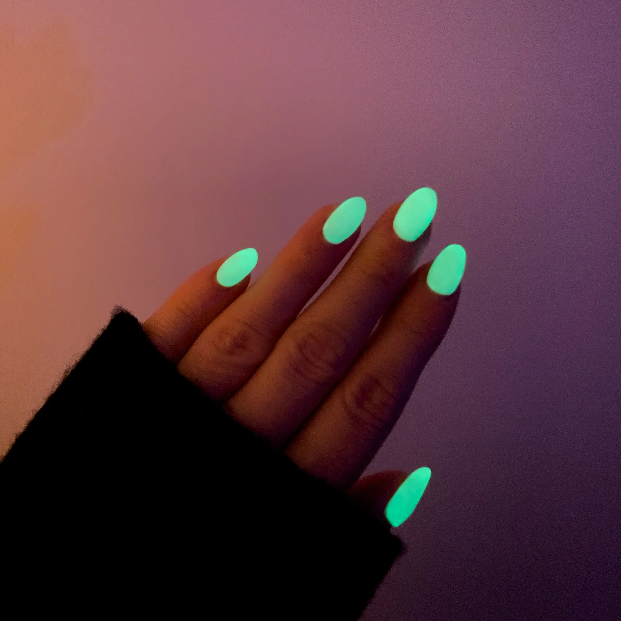 Glow in the Dark Top Coat - Image 4