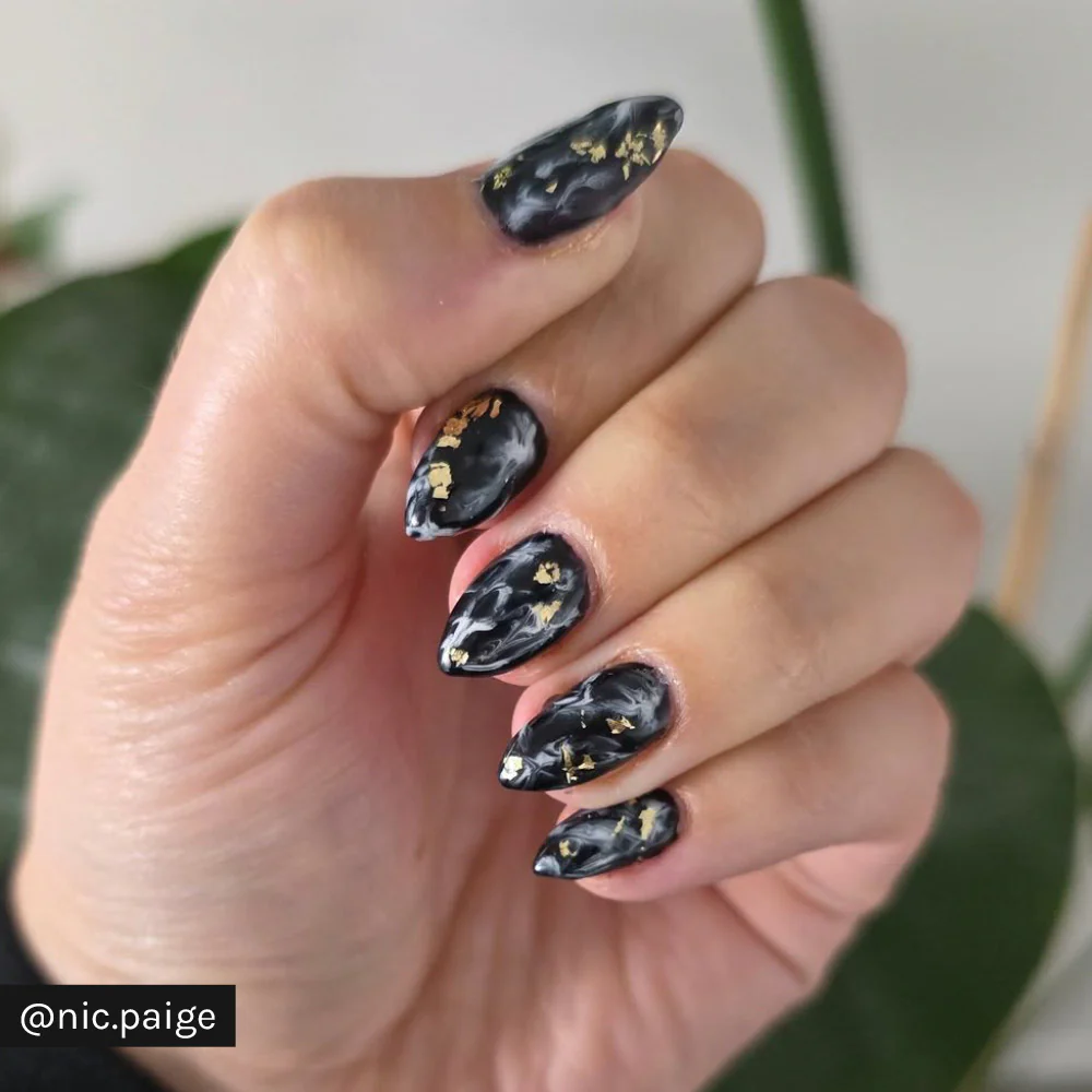 Just White - Image 29